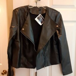 Black Leather Biker Jacket (M)